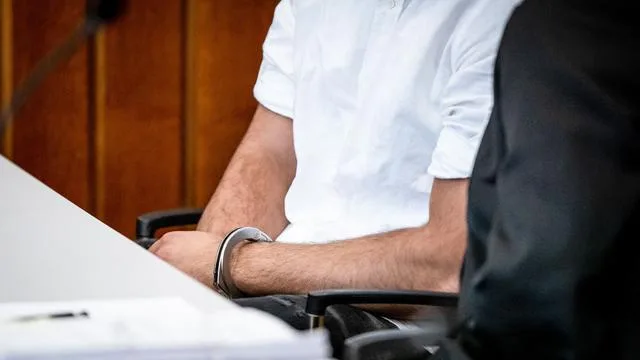 Nach Mordurteil: Heilbronner Raser muss vor Abschiebung halbe Haft absitzen