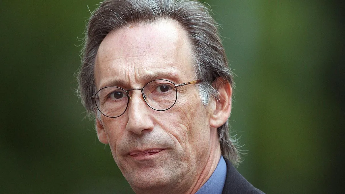 BBC Comedy star Chris Langham dies: Disgraced BAFTA winner loses pancreatic cancer fight