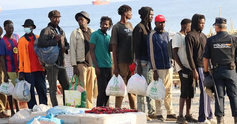 Espanha cria abrigos para 1.800 migrantes em Ceuta
