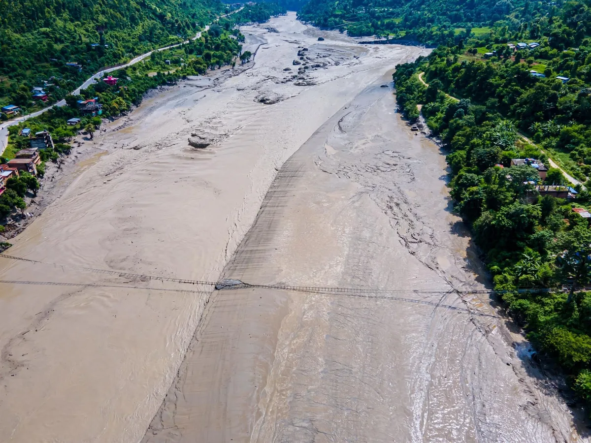 La devastadora inundación en Nepal habría estado causada por el colapso de un glaciar, según científicos de EEUU