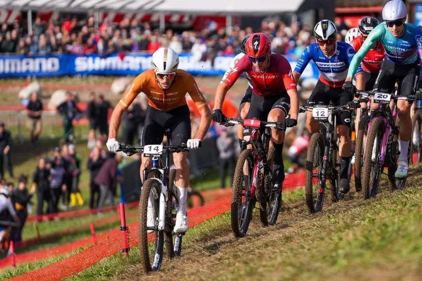Championnats du monde de VTT : Adrien Boichis, Luca Martin et Mathis Azzaro, la domination d'une génération qui puise sa force dans une formation efficace