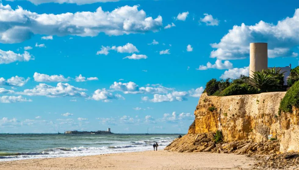 El Pesero: el primer chiringuito playero de la historia emergió de un naufragio en Cádiz en 1752