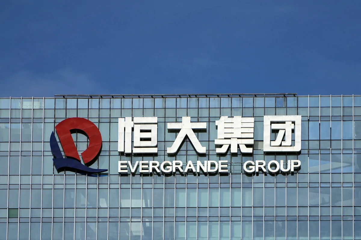 Tras la sentencia contra Evergrande, la crisis inmobiliaria de China continúa