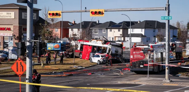 Acidente com ônibus deixa três mortos e 19 feridos no Canadá