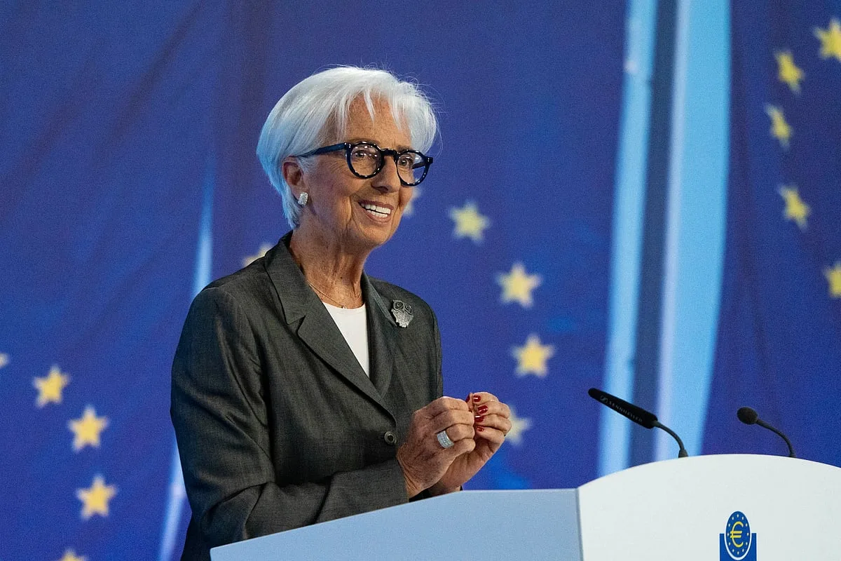 Crescimento dos salários negociados na zona euro abranda para 2,4% no segundo trimestre