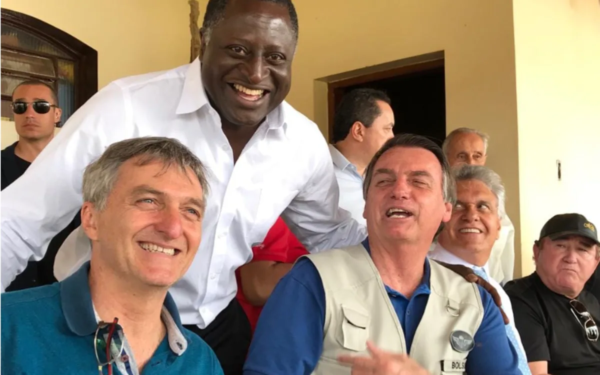 “Flávio não é Jair, não arrasta multidões”, diz Renato Bolsonaro