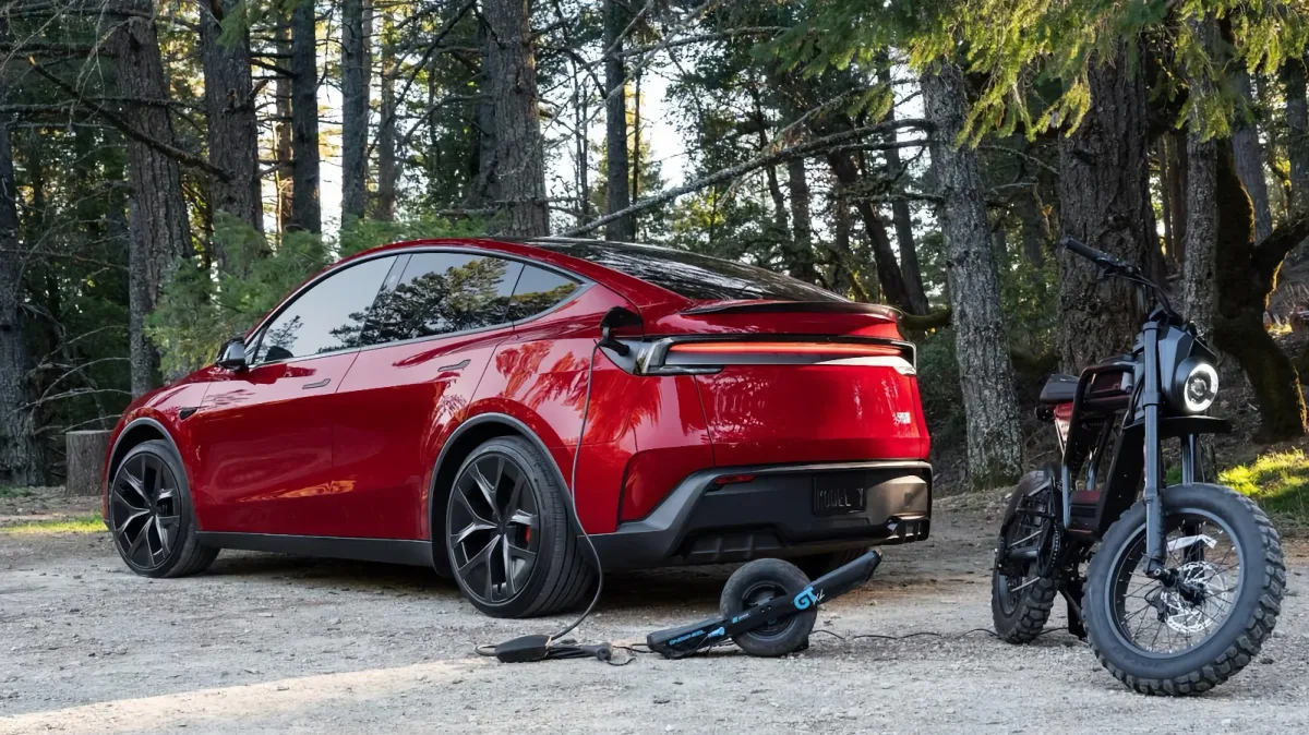 Tesla começa a levar V2L ao Model Y. Bateria pode agora alimentar equipamentos