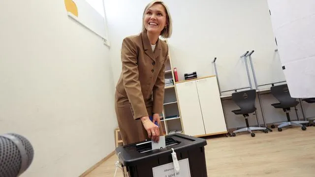 Referendum in Island: Knappe Mehrheit gegen EU-Beitrittsgespräche Islands zeichnet sich ab