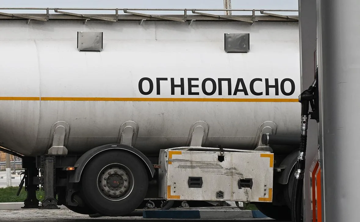 Топливо классов ниже Евро-5 временно разрешили продавать на заправках