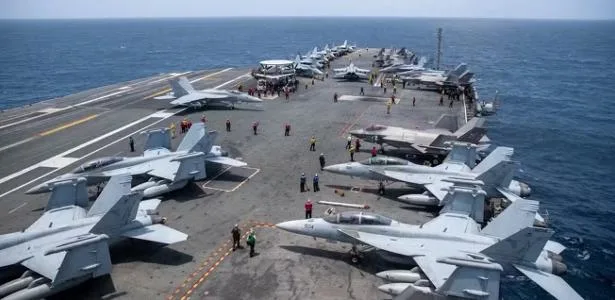 EUA enviam porta-aviões 'de emergência' ao Oriente Médio para guerra no Irã