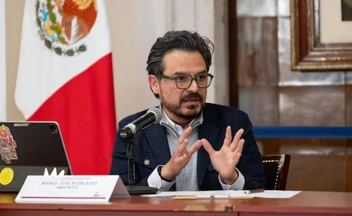 IMSS responderá a consulta salarial del sindicato, afirma Zoé Robledo; revisan denuncias de desabasto de medicamentos