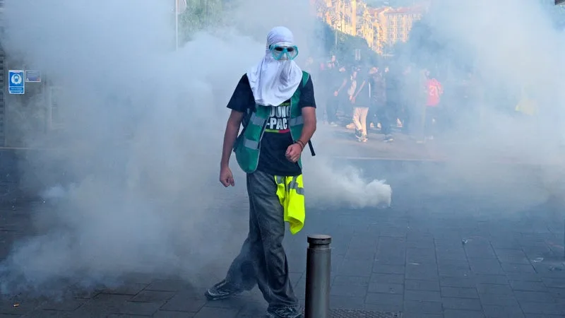 Mobilisations du 17 octobre: plus d'une dizaine de personnes interpellées à Nice après les pillages et émeutes