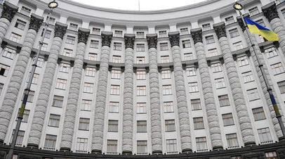 Кабмин Украины инициировал увольнения в Sense Bank после скандала с коррупцией