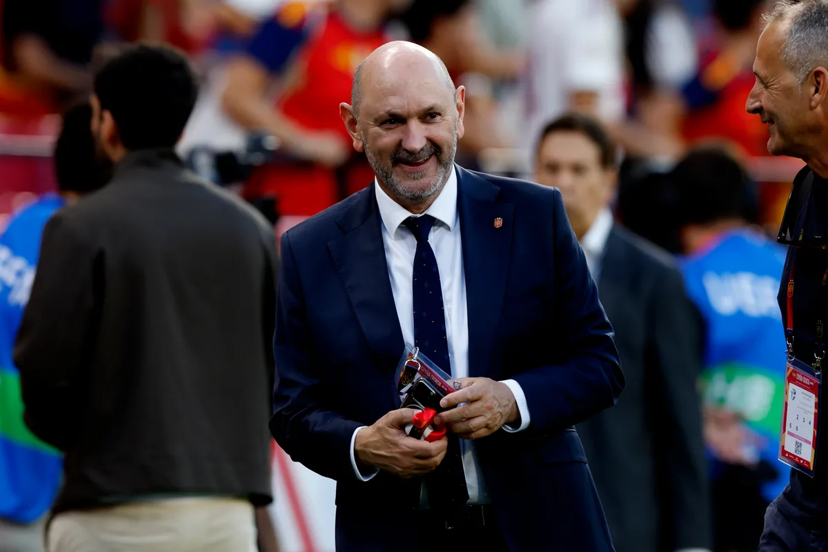 Louzán: “El partido de cuartos de la Nations League se jugará en Mestalla”