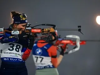 Biathlon. Julia Simon retrouve du travail après avoir été licenciée par la Douane pour vol et fraude à la carte bancaire