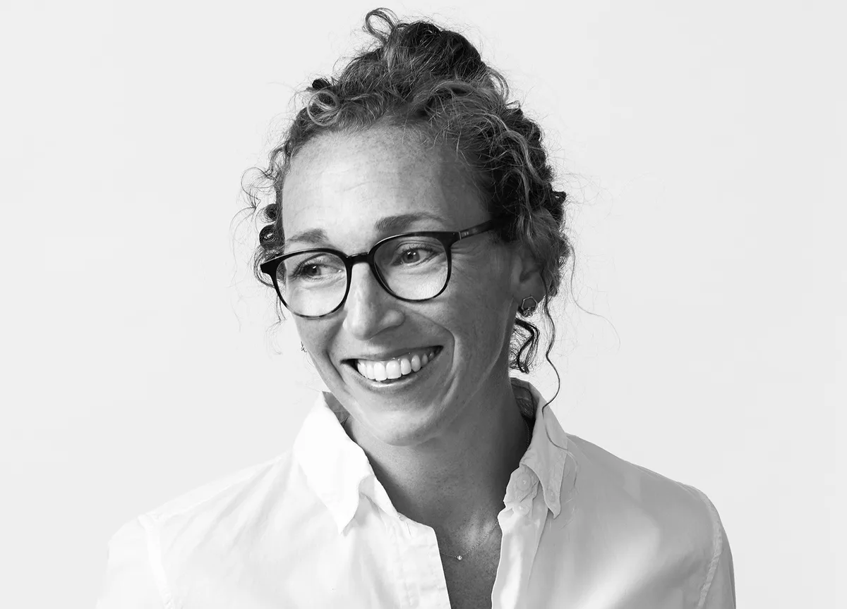 Do anonimato ao best-seller: quem é Virginia Evans, vencedora do Women’s Prize for Fiction
