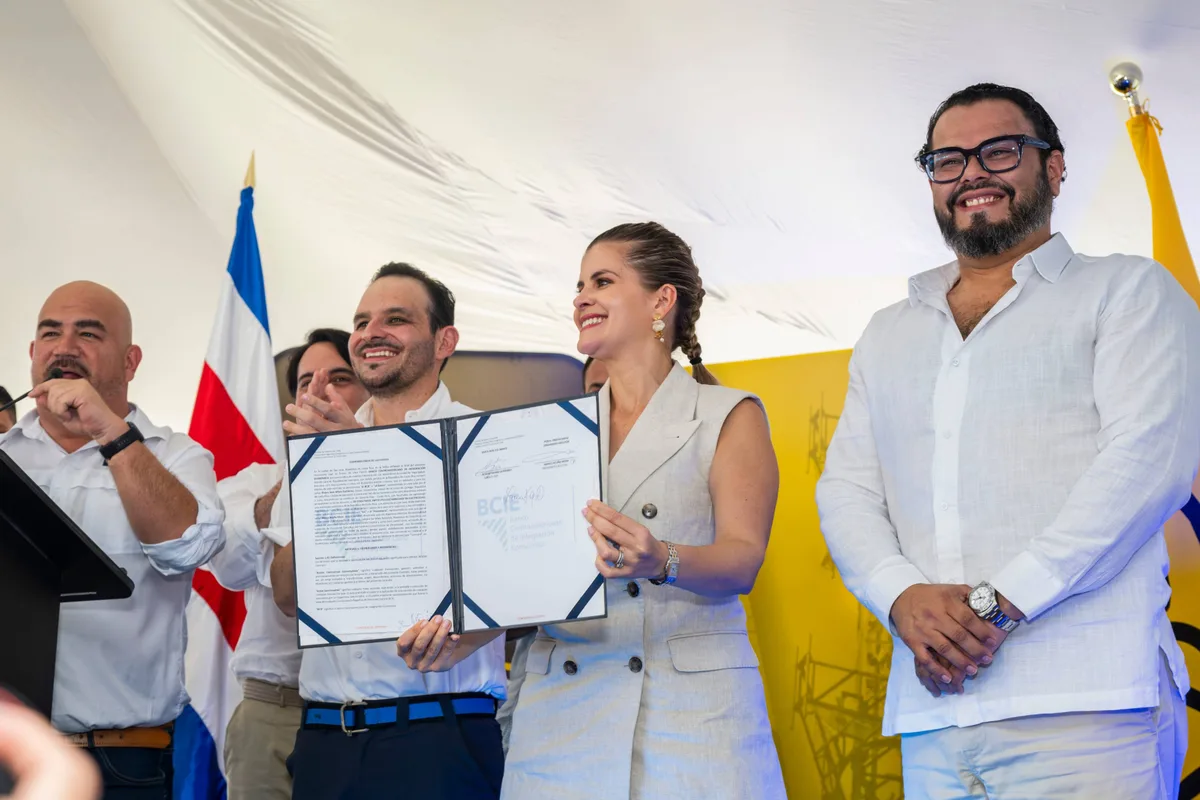 El Instituto Costarricense de Electricidad suma 200 megavatios al sistema eléctrico nacional con Moín IV, financiada íntegramente por el BCIE