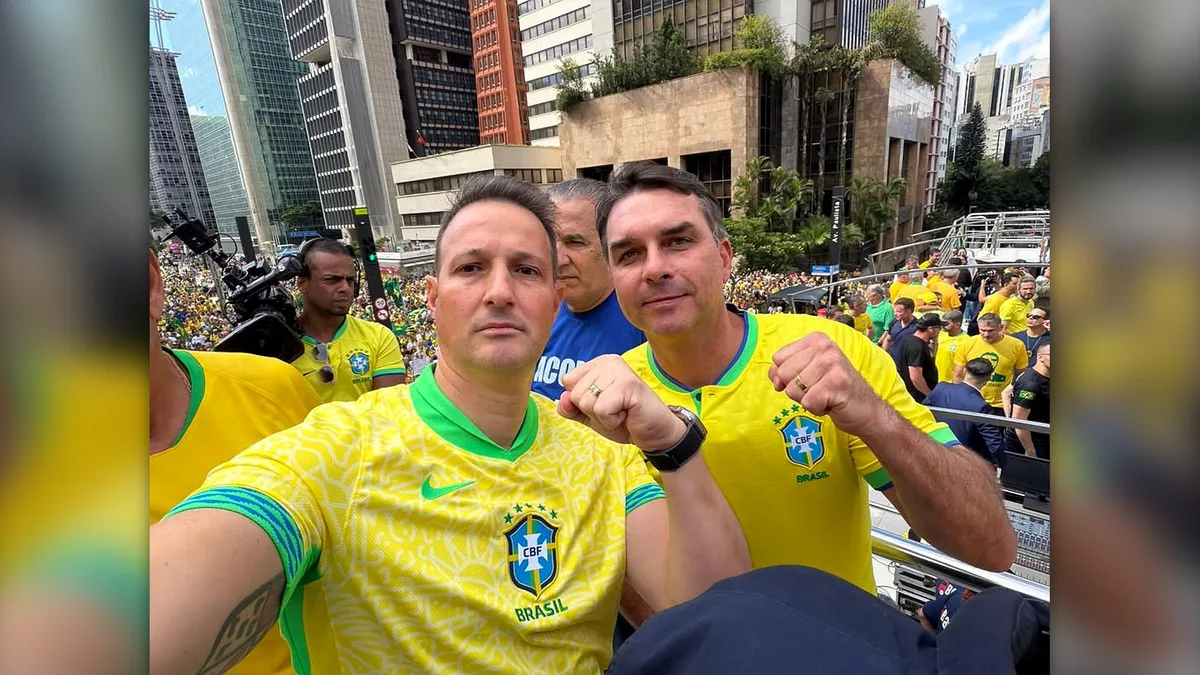 Derrite é o preferido de Flávio Bolsonaro para a Segurança Pública