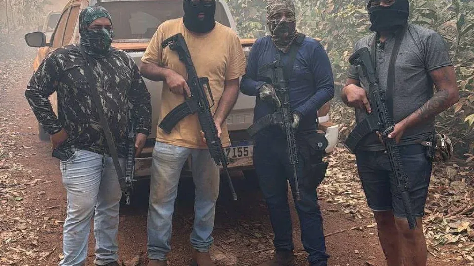 Das frentes de garimpos ilegais em terras indígenas ao coração financeiro brasileiro