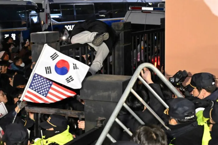 '서부지법 폭동'에 대법원 직접 나섰다…11.7억 손해배상 소송