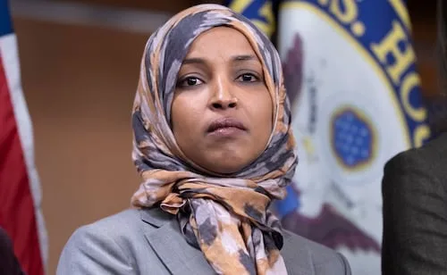 Investigación sobre Ilhan Omar busca reunir pruebas para retirarle la ciudadanía, dice el WSJ; han citado a integrantes de su familia