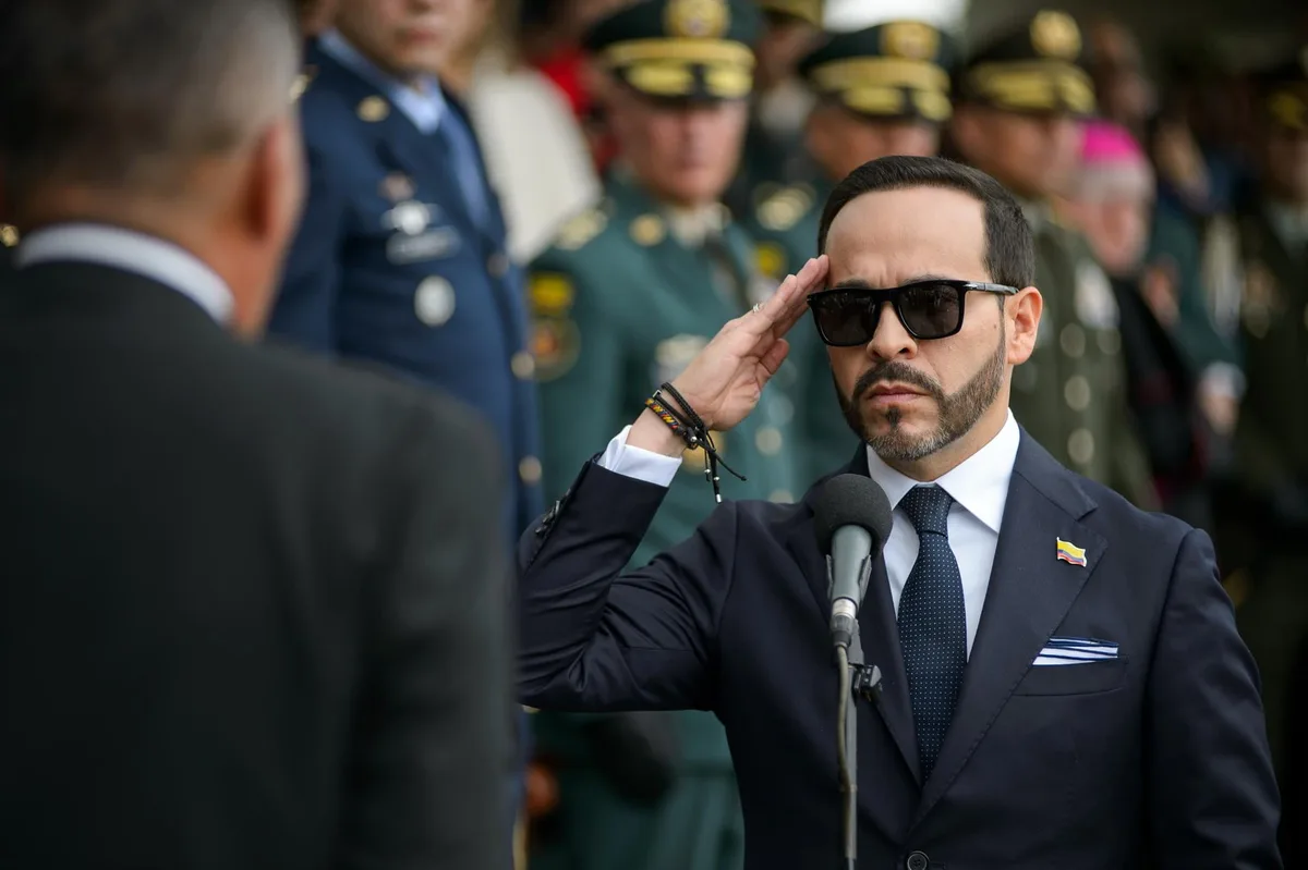 Un juez ordena a De la Espriella disculparse por "vulnerar la neutralidad religiosa" en su toma de posesión