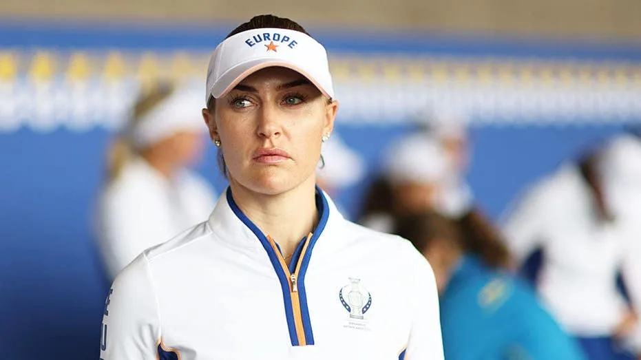 LPGA star Charley Hull ditches the links for a bikini girls trip, Dolphins-Bengals fan fight & 'Bama no-call!