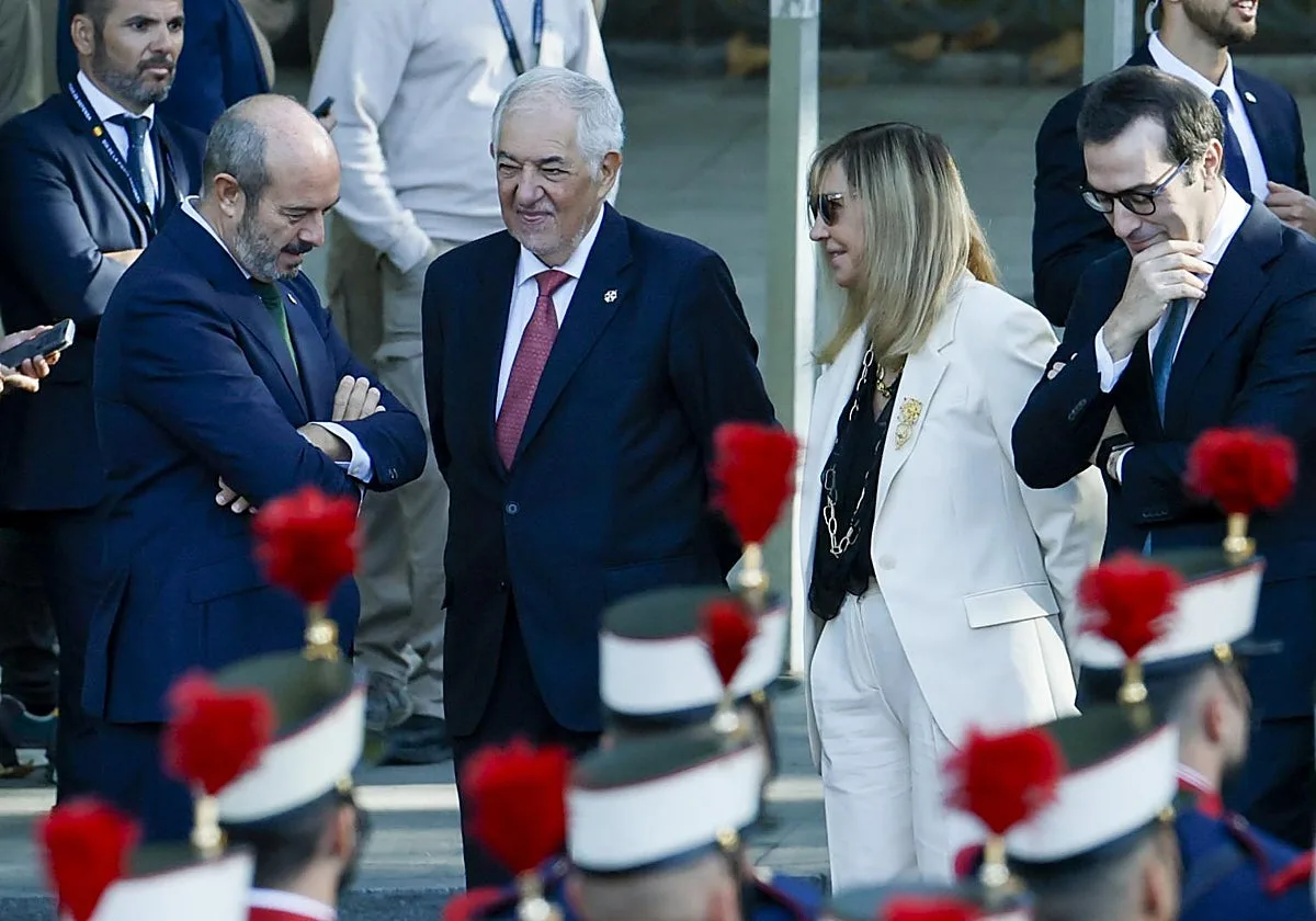 Conde-Pumpido no irá a un nuevo choque con el Supremo por la 'ley de nietos' antes del 29-N