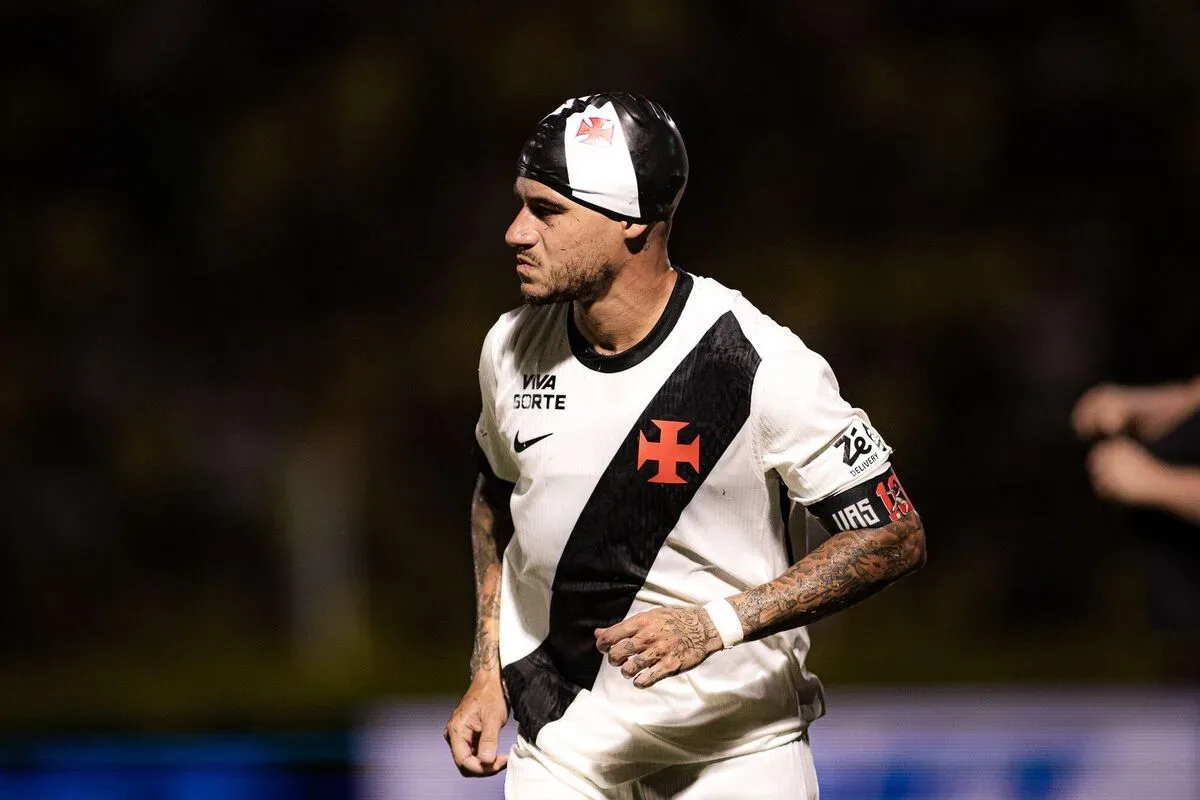 Cuca revela primeira impressão de Coutinho no Santos e fala sobre data de estreia do meia