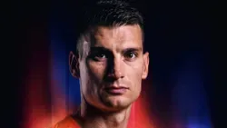 OFICIAL: Dominik Livaković reforça a baliza do Barcelona