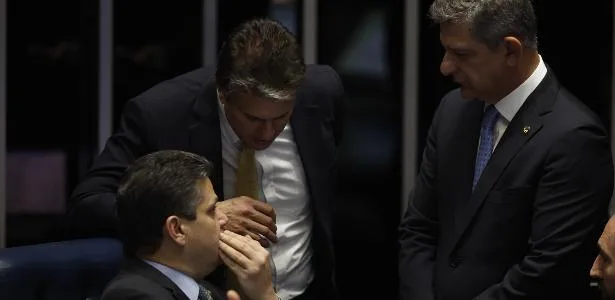 Disputa sobre maioridade penal abre crise no PT e adia PEC da Segurança