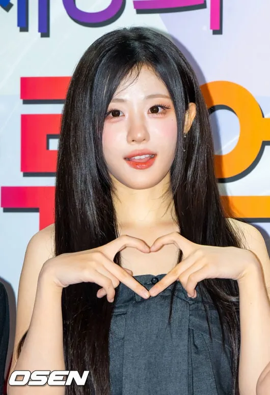 [사진]QWER 히나, 러블리하게