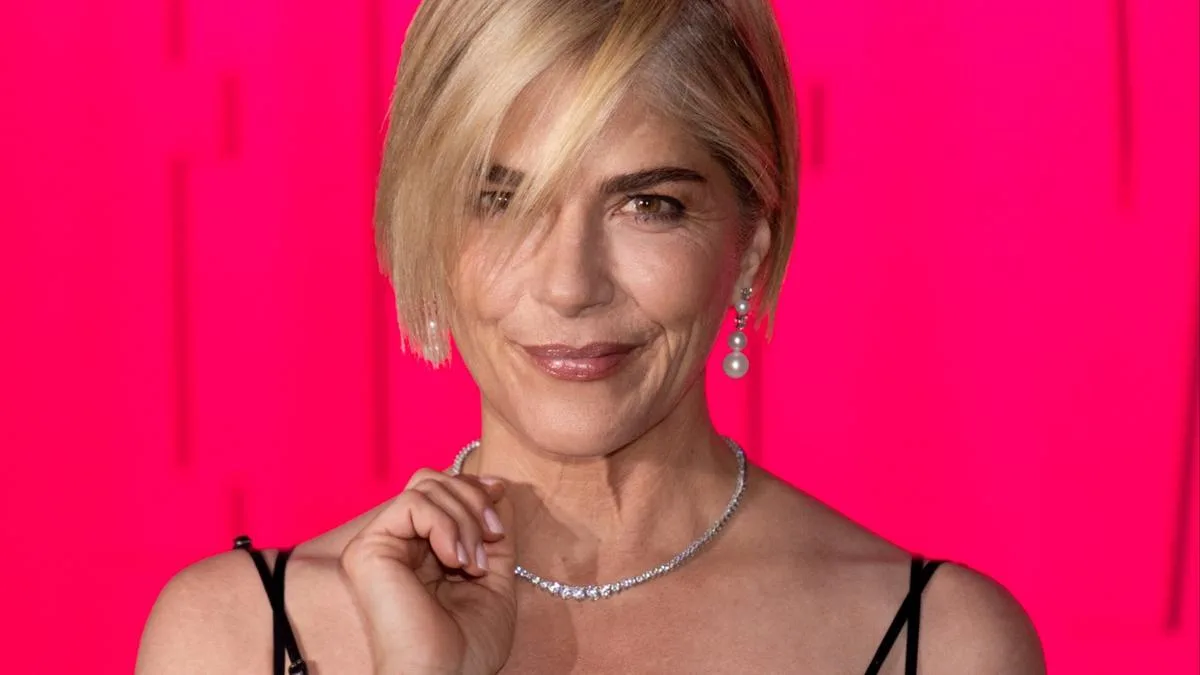 'Don't be gone': Selma Blair shares agony over Hayden Panettiere's death