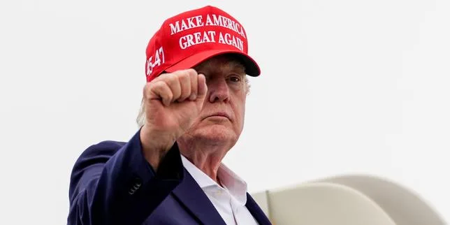 Donald Trump menace de bombarder Oman si le sultanat entrave un accord sur le détroit d’Ormuz, selon Fox News