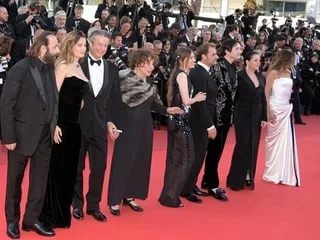 « Dix pour cent » : Netflix a dévoilé la bande-annonce du film avec Laetitia Casta et George Clooney en « guests »