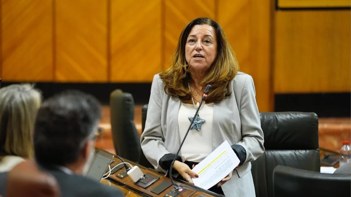 La consejera de EducaciÃ³n andaluza, segunda diputada del PP almeriense en renunciar al acta parlamentaria en esta legislatura