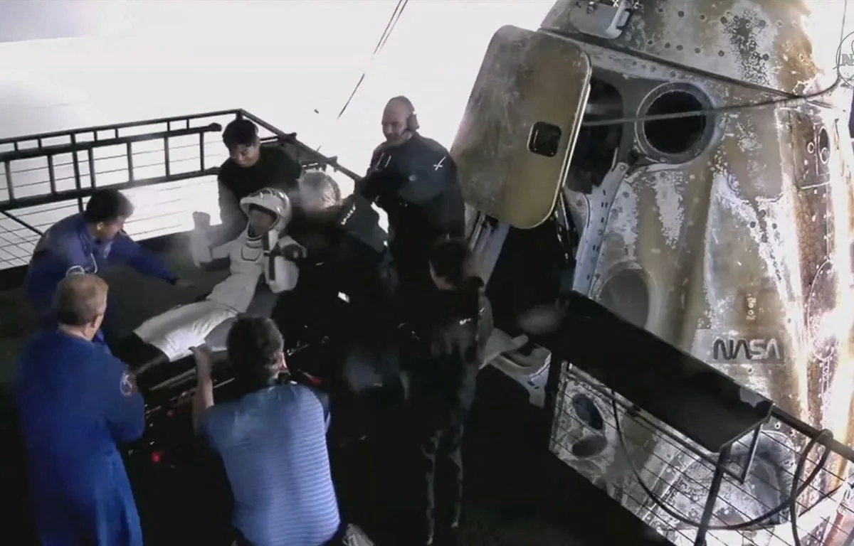Retour de Sophie Adenot : L'astronaute française est sortie de la capsule SpaceX Dragon