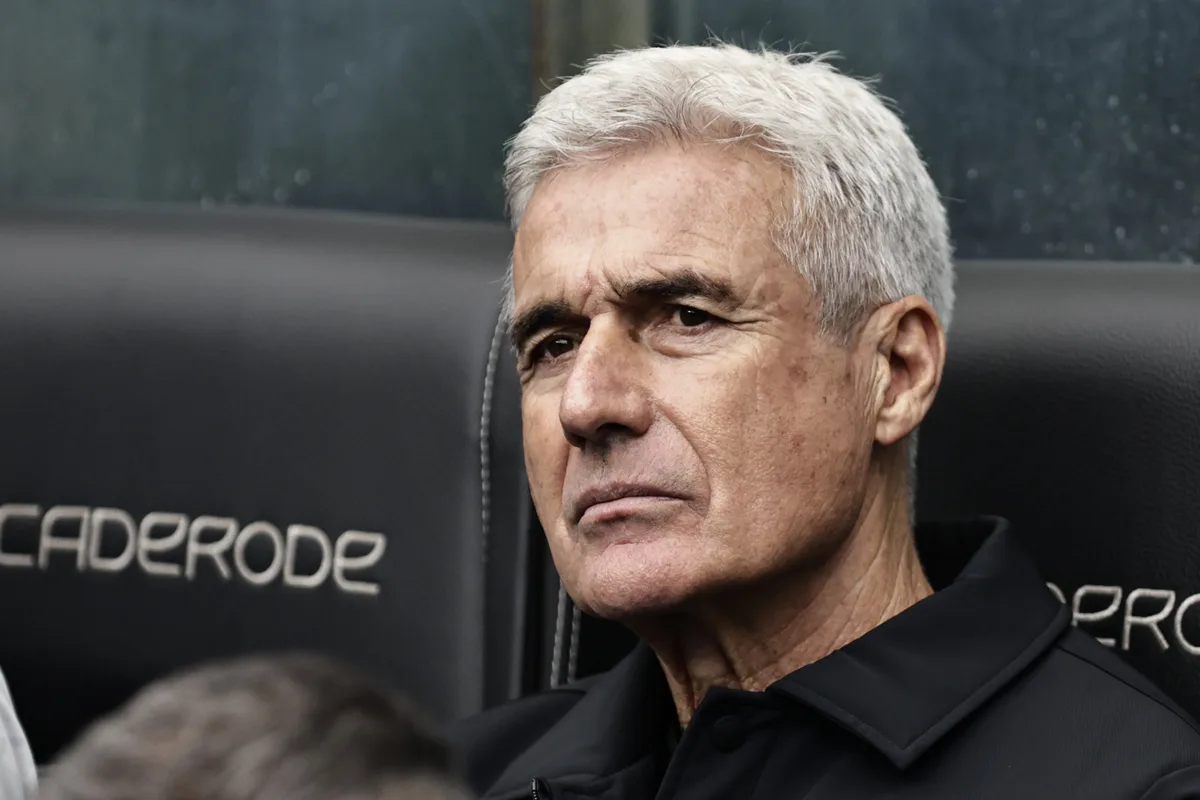 Luís Castro é o 16º técnico demitido no Brasileirão 2026; veja a lista