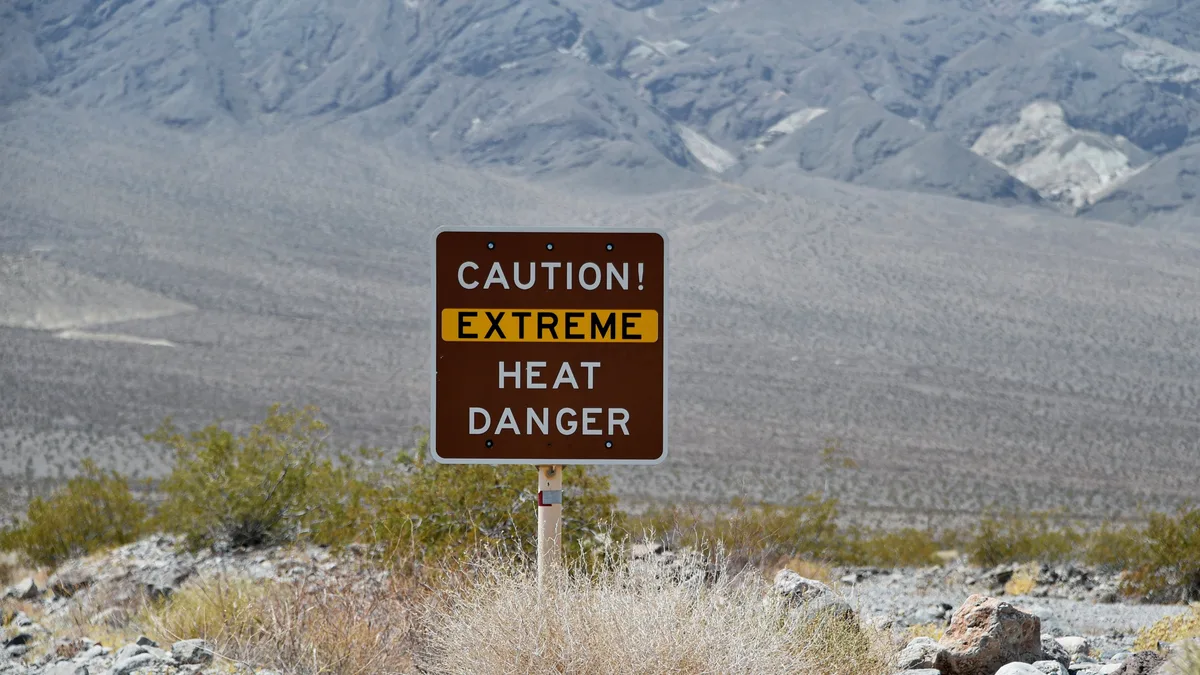 Murió un turista francés tras quedar varado en Death Valley: crece la alarma por el calor extremo en Estados Unidos