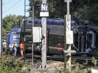 Déraillement d’un train en Normandie. Acte de malveillance ? Incident technique ? Les questions après l’accident