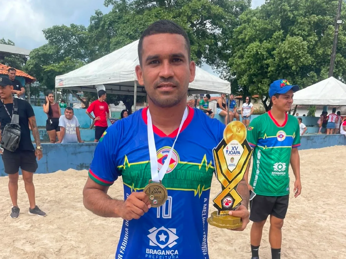 Ex-jogador do Bragantino morre após colidir moto contra caminhão em estrada de Bragança, no Pará