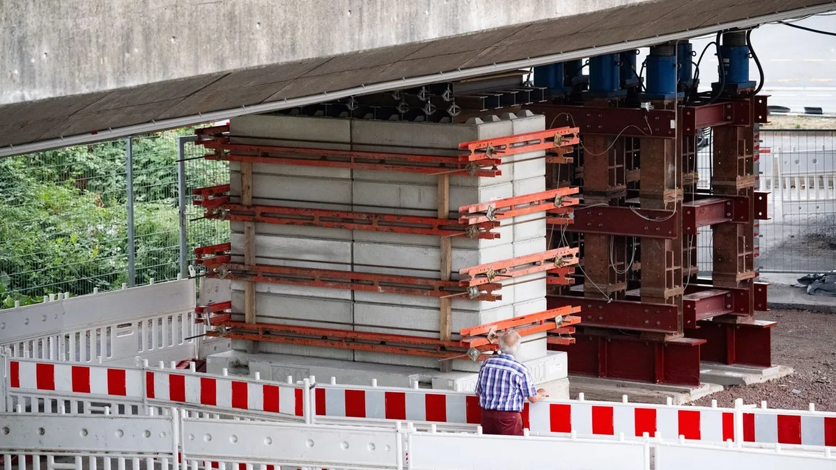Verkehrssicherheit: Brücke Budapester Straße in Dresden ab Montag wieder frei