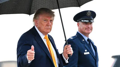 Internet targets Trump