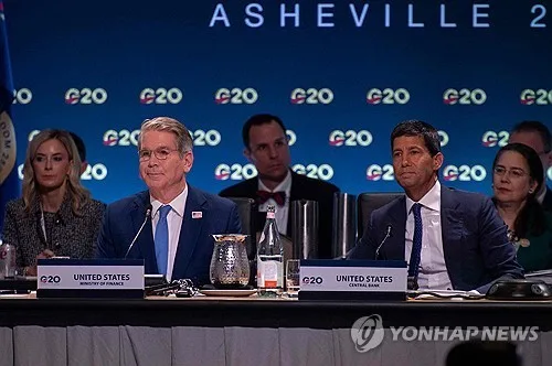 [특징주] 금융주, 글로벌 금리 상승 영향에 올랐다가 하락 마감(종합)