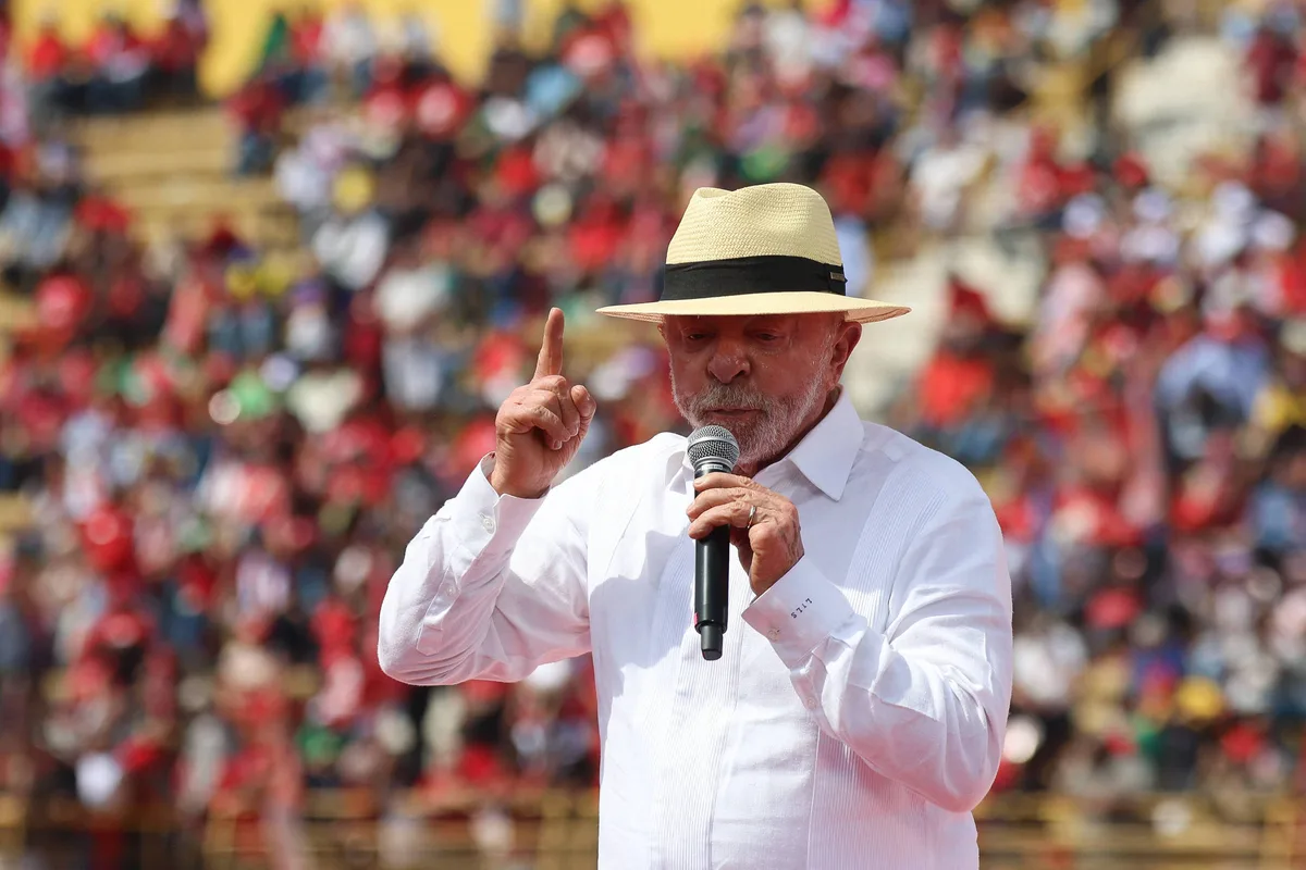 Lula cobra corpo a corpo de aliados em campanha pressionada por revelações sobre Lulinha