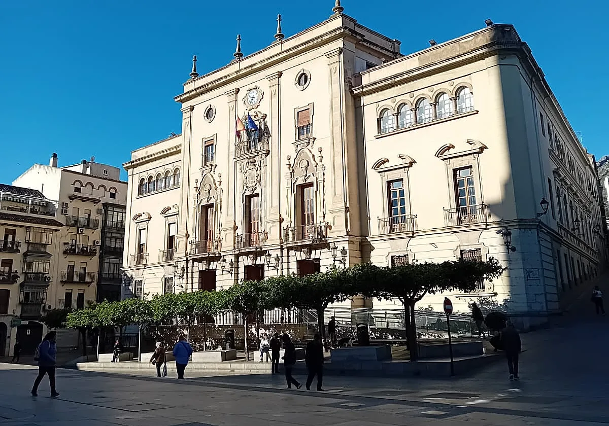 La deuda del Ayuntamiento de Jaén alcanza cifra récord tras el regreso del PSOE