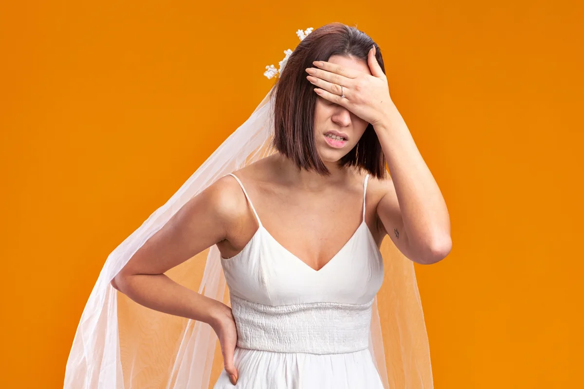 Noiva rebate celebrante ao ser chamada pelo sobrenome do marido