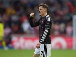 Nach Spott-Welle: Wirtz verpasst Premier-League-Rekord knapp - und wird gefeiert