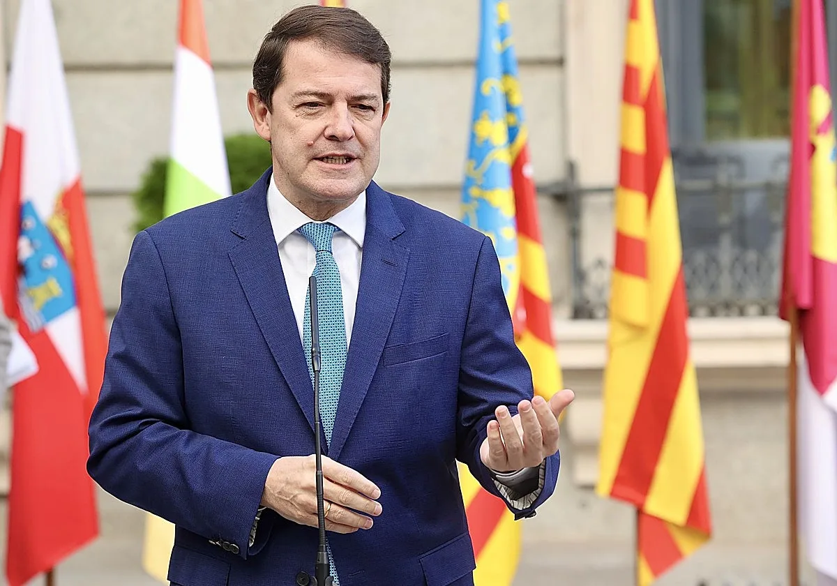 Mañueco reivindica una España «unida, de ciudadanos libres e iguales» en el Día de la Fiesta Nacional