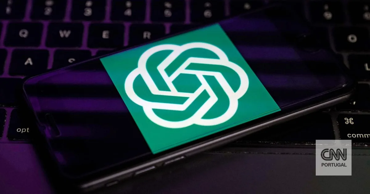 OpenAI lança ChatGPT para adolescentes com filtros de segurança e controlos parentais